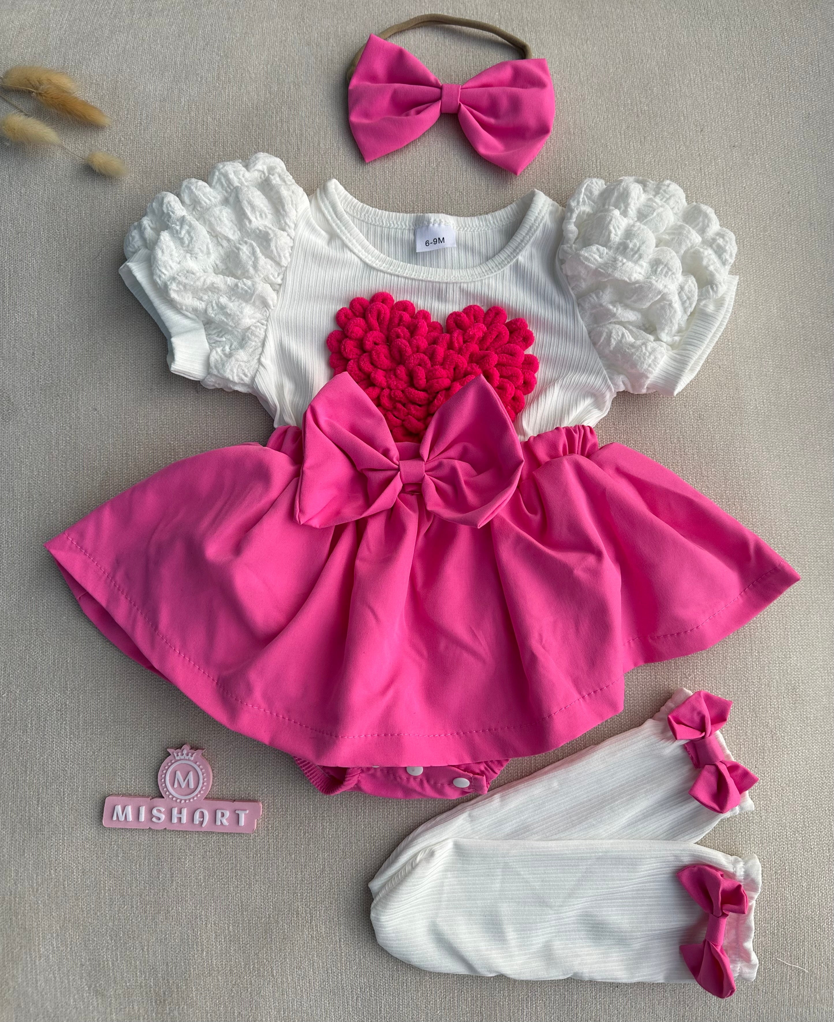 3D Cute love shape attached romper with headband & socks