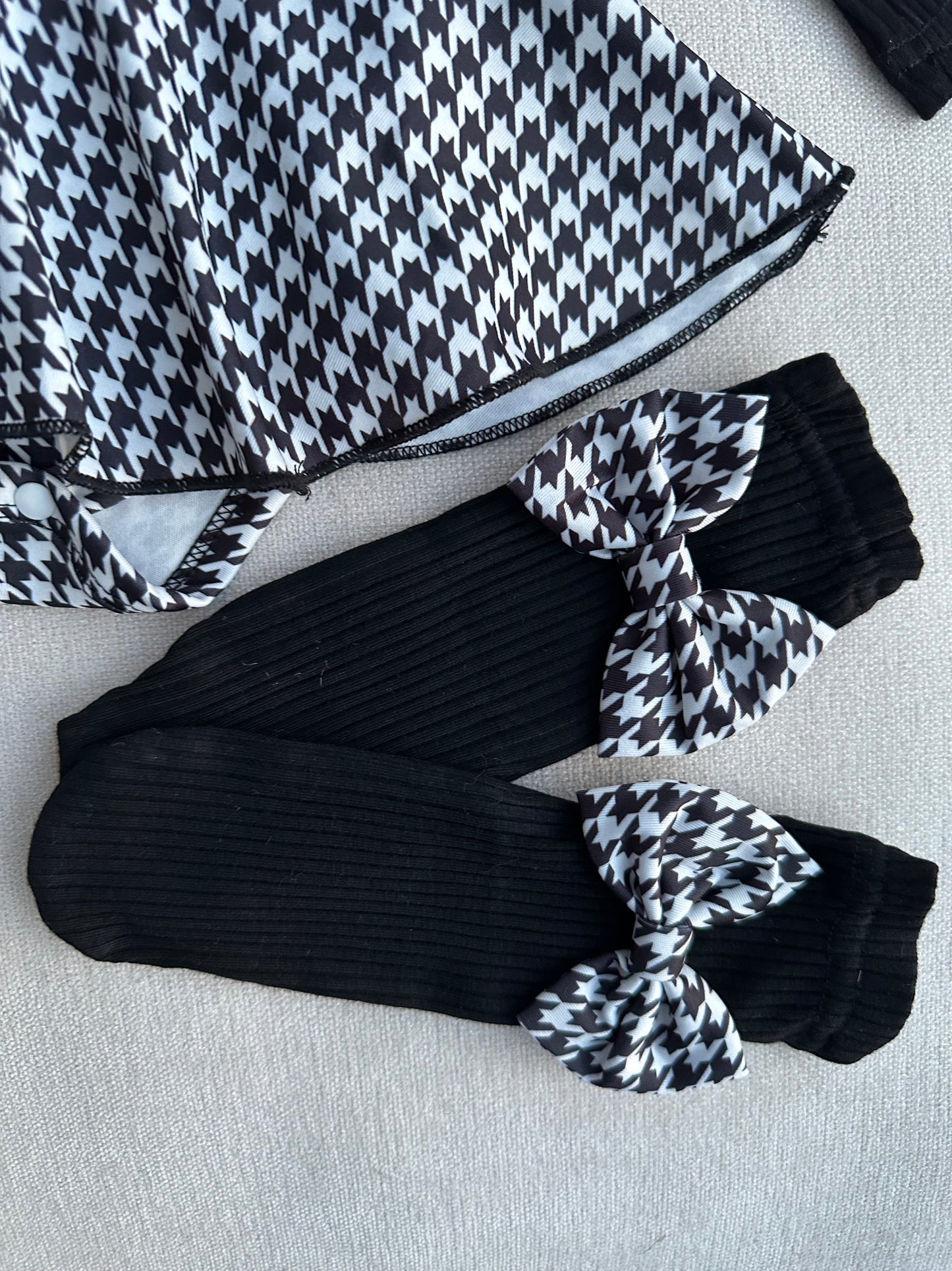 Exclusive black romper set with socks & headband