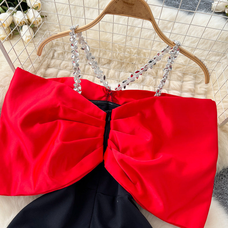 fashionable diamond chain halter bow, slim-fitting dress