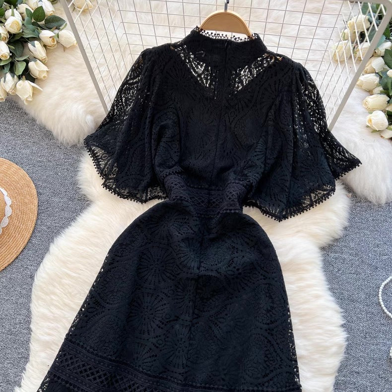 waist-cinching temperament lace dress
