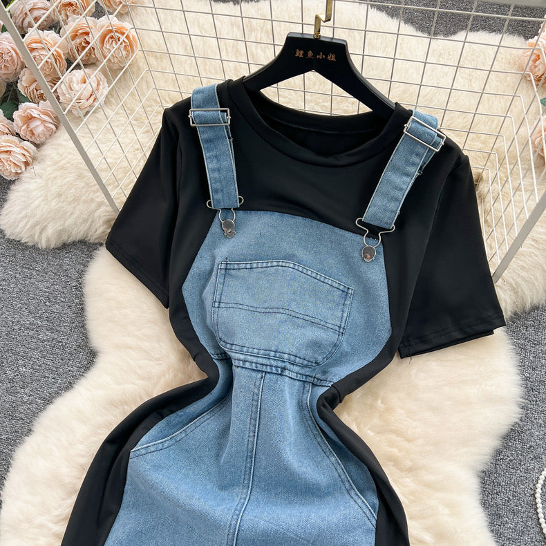 short-sleeved T-shirt with stitching denim suspender dress