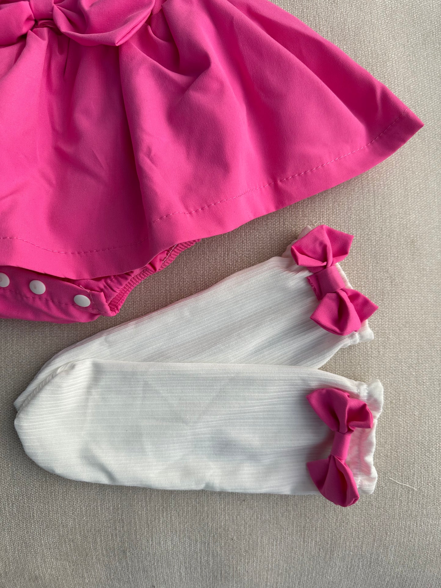 3D Cute love shape attached romper with headband & socks