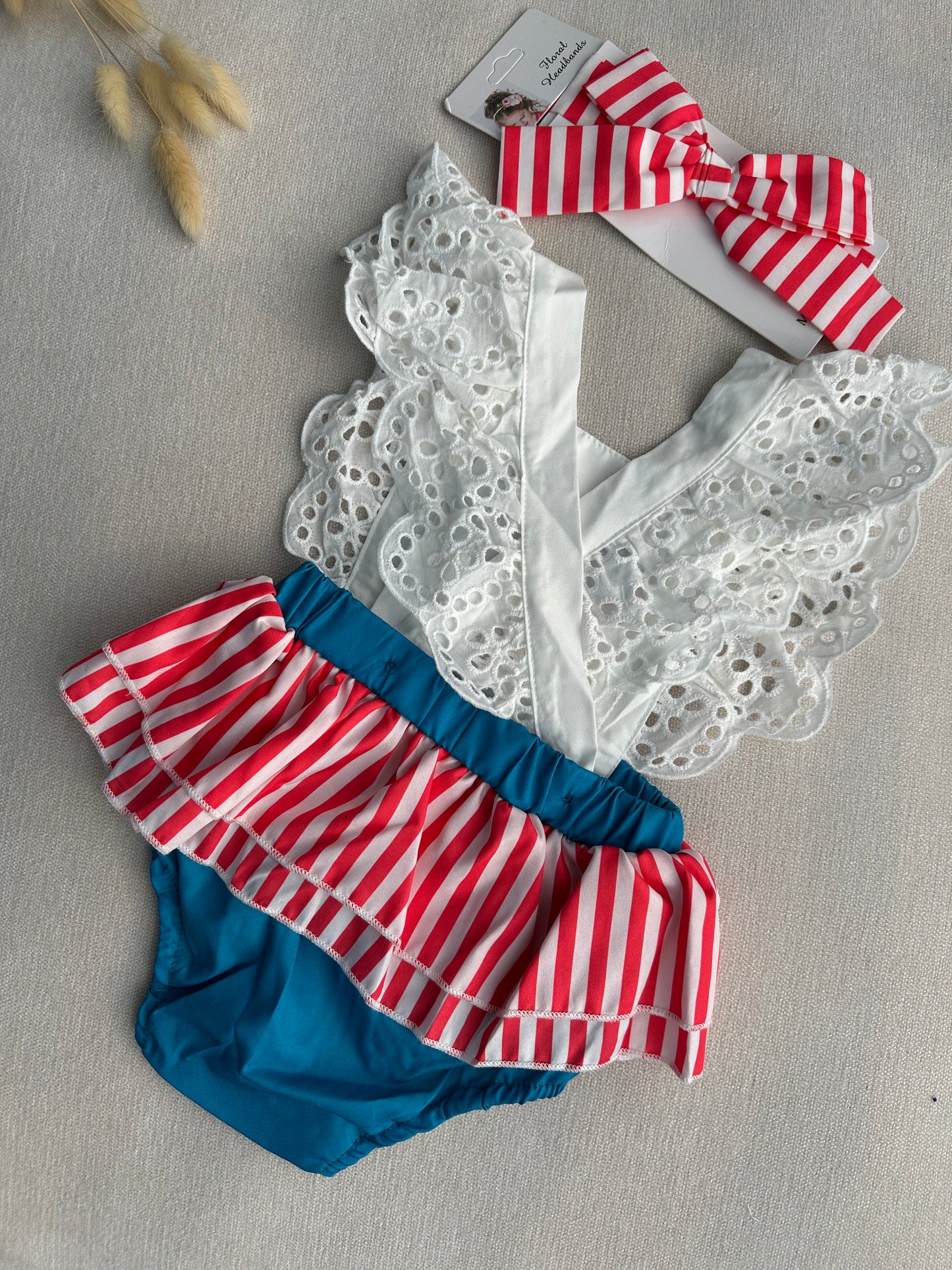 Backless cute shoot dress