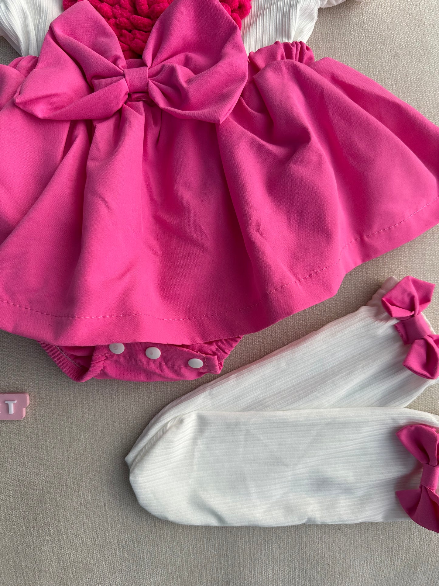 3D Cute love shape attached romper with headband & socks