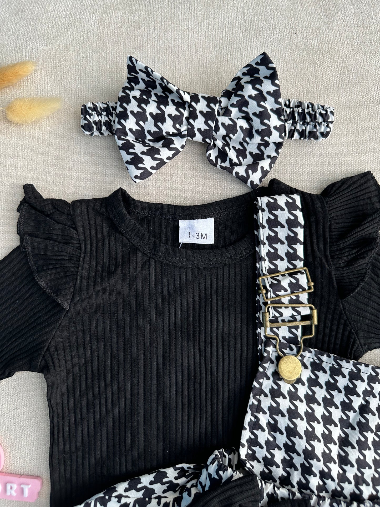 Bow style romper set