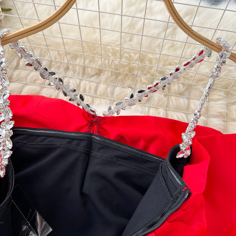 fashionable diamond chain halter bow, slim-fitting  dress