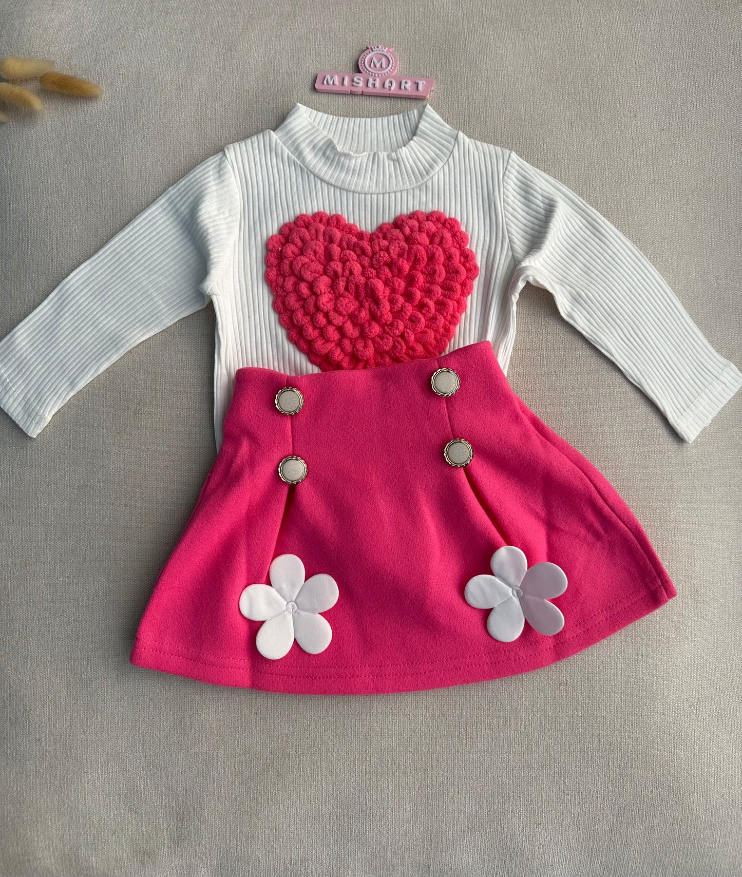 Cute love shape attached romper with headband & socks