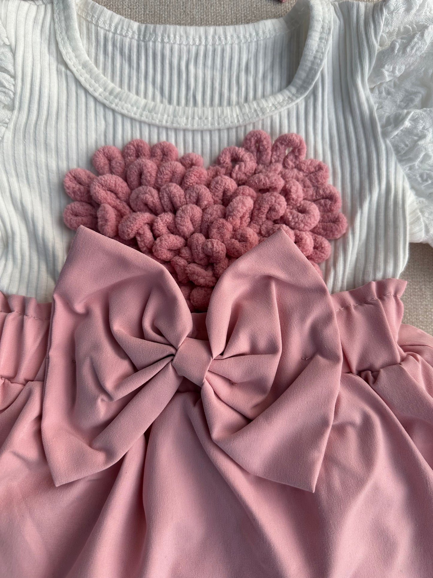 3D Cute love shape attached romper with headband & socks