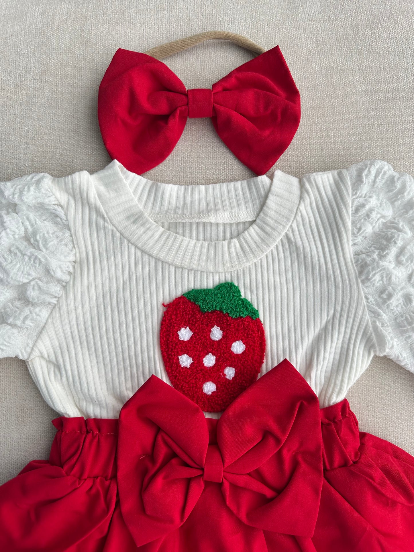 Strawberry 🍓 romper set with headband & socks