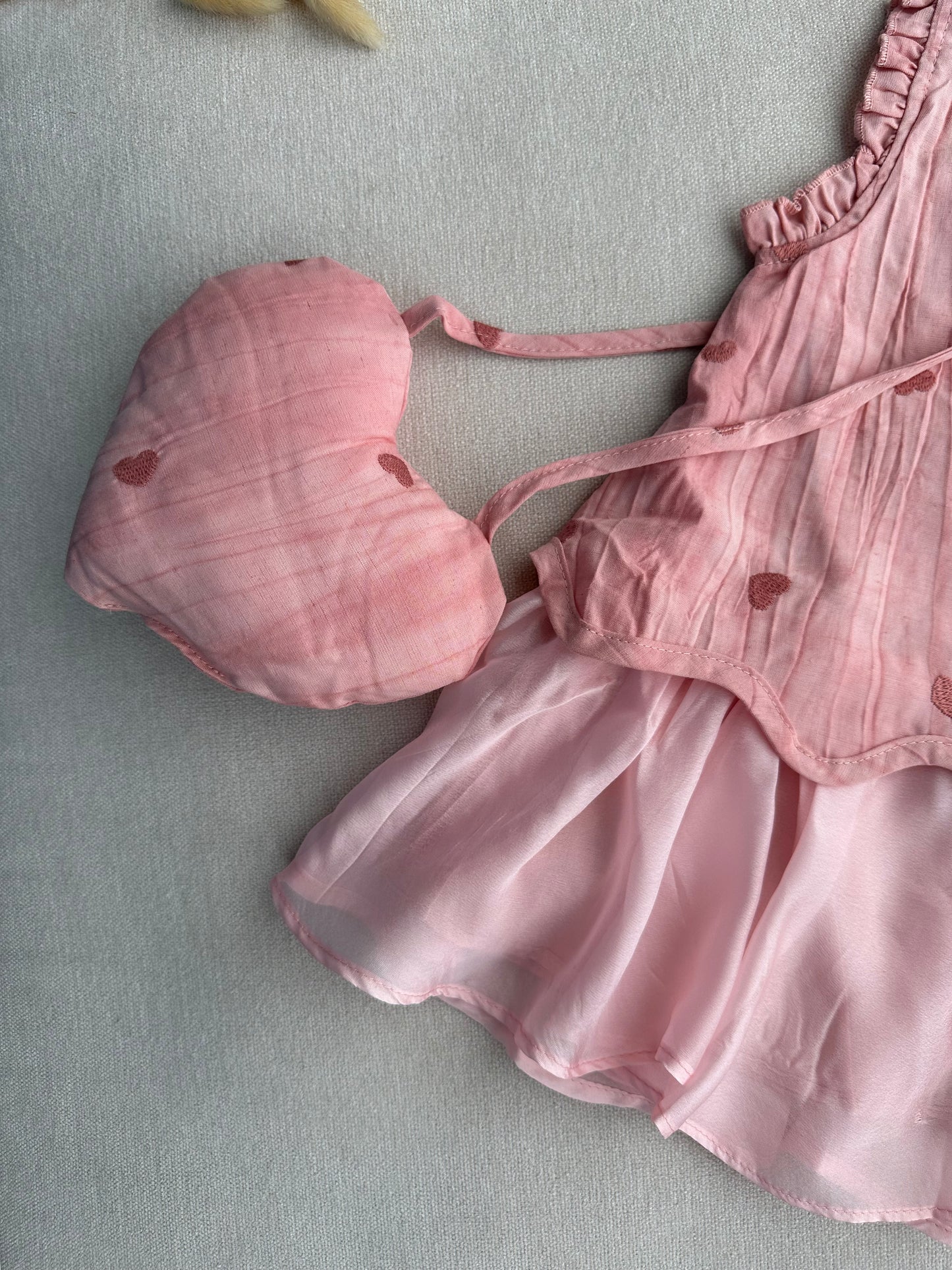 Beautiful summer dress with show bag