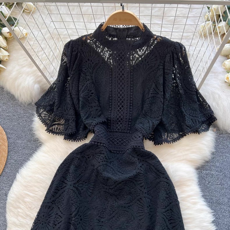 waist-cinching temperament lace dress