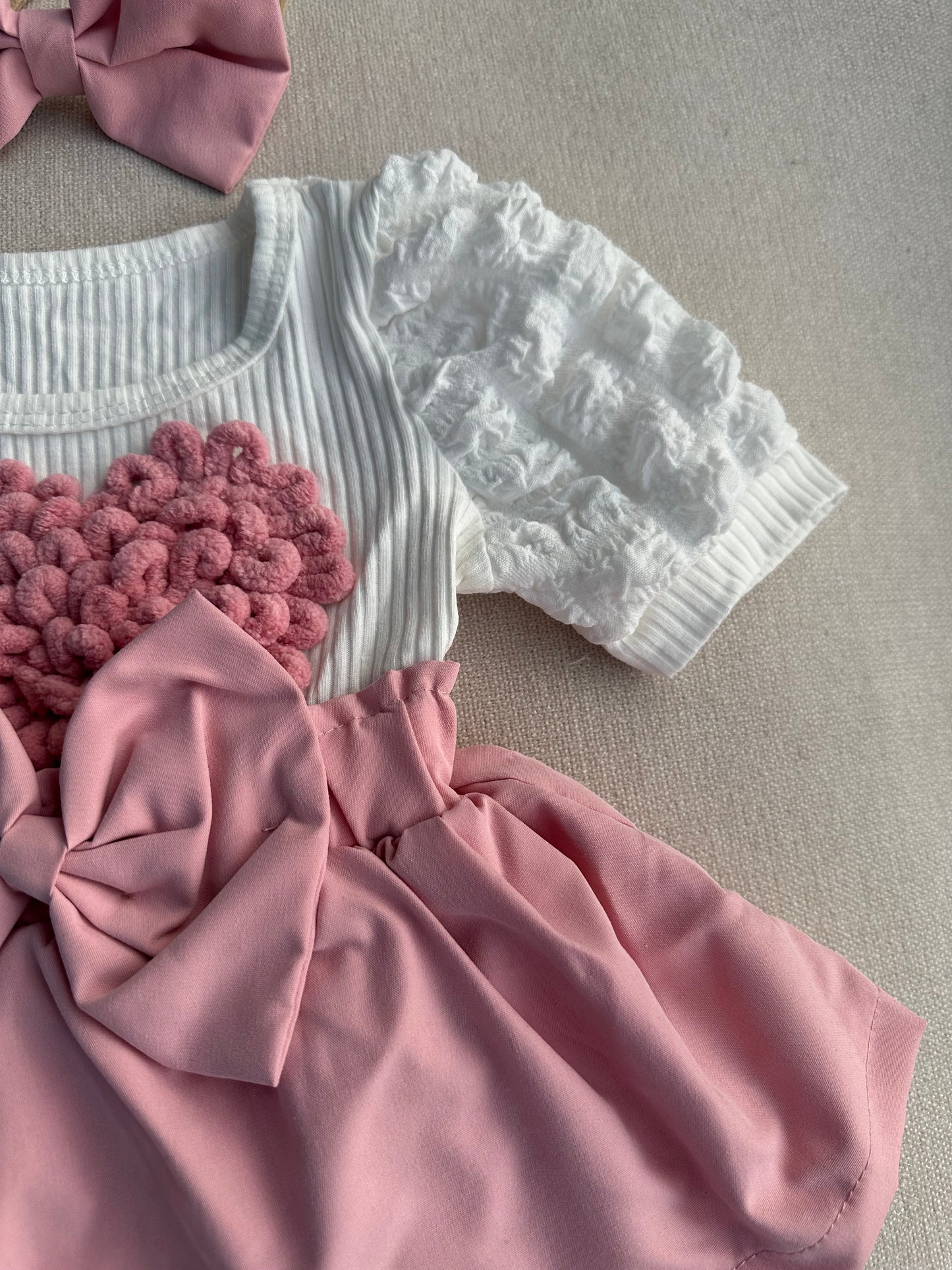 3D Cute love shape attached romper with headband & socks