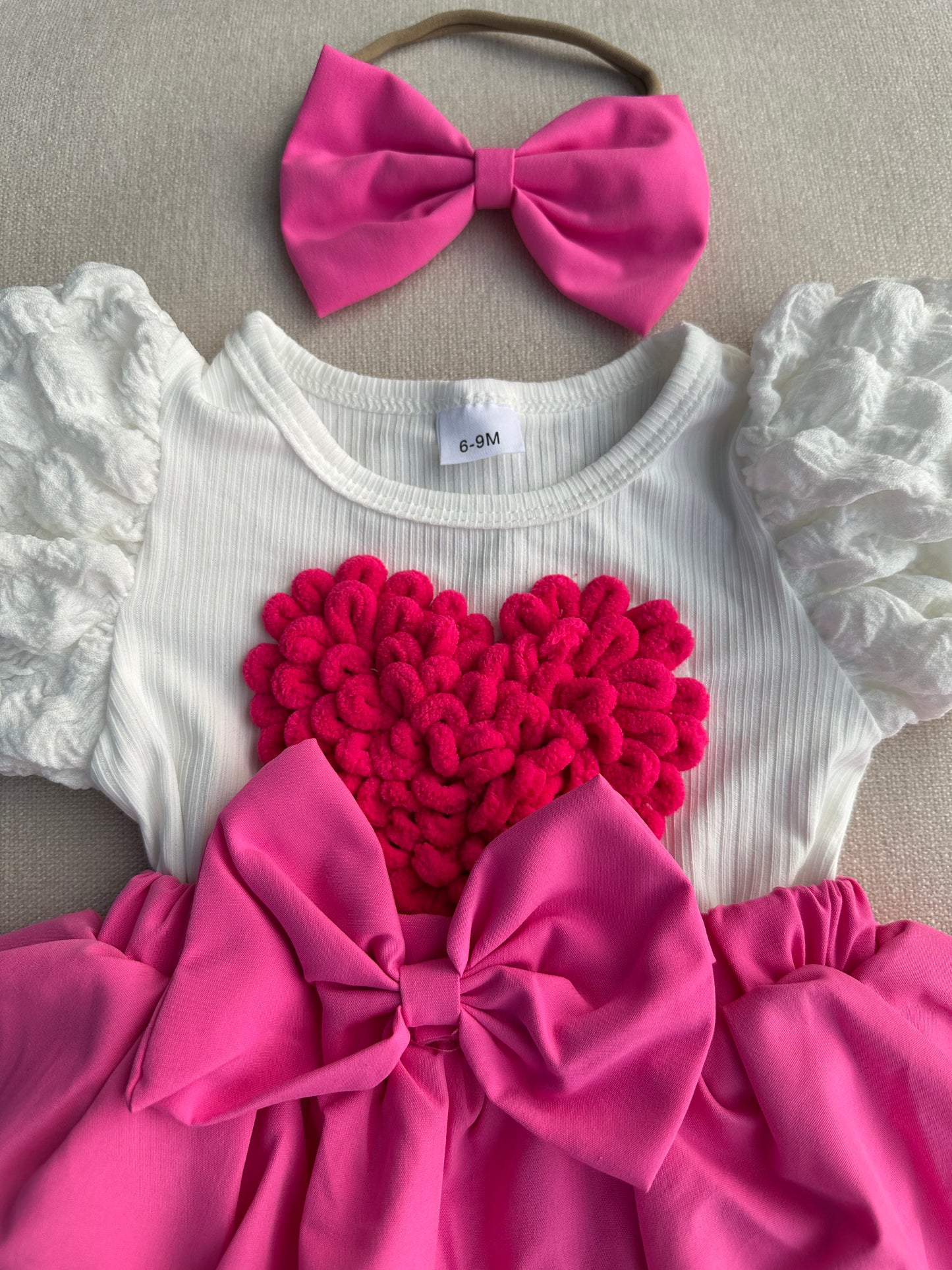 3D Cute love shape attached romper with headband & socks