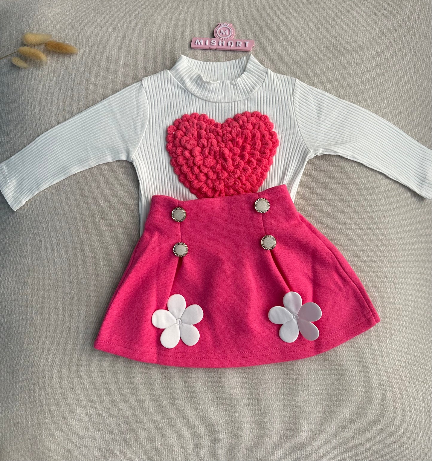 Cute love shape attached romper with headband & socks